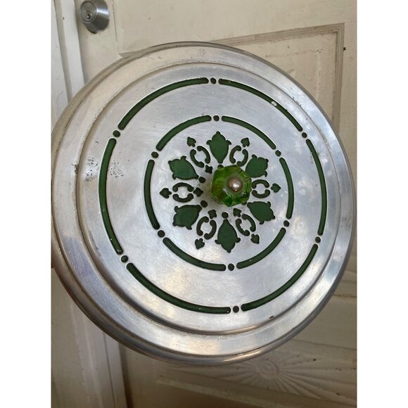 Vintage 1950s Mirro Spun Aluminum Cake Carrier Uranium Glass Knob - Picture 9 of 16